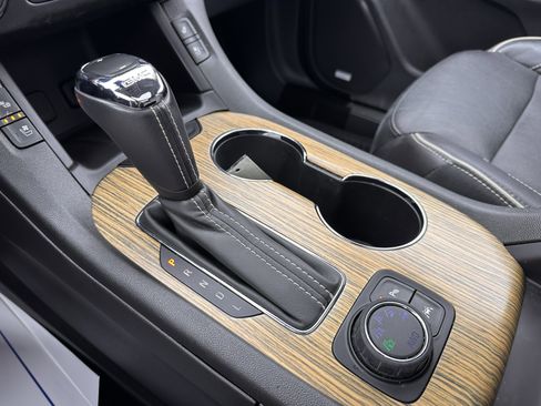 Used 2019 GMC Acadia Denali w/ Technology Package image 15