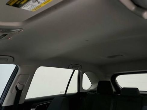 Used 2022 Toyota RAV4 LE FWD image 72
