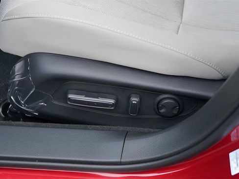 New 2025 Honda Accord SE image 16