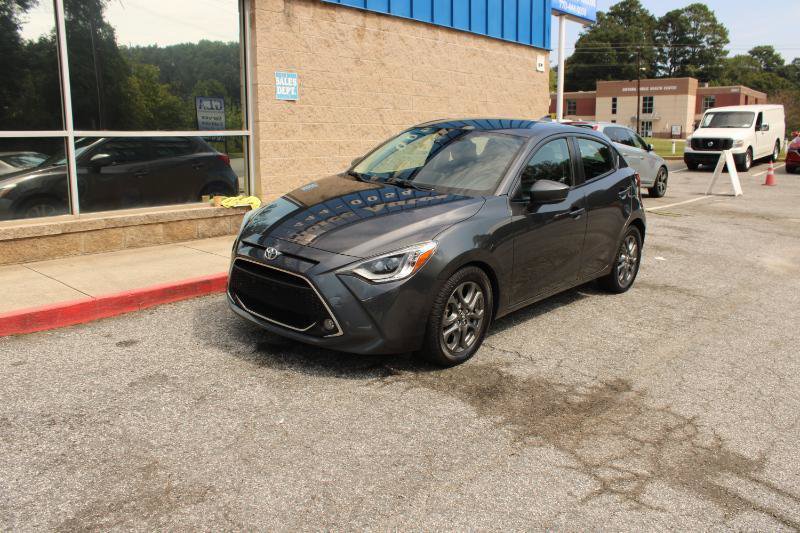 Used 2020 Toyota Yaris XLE FWD image 3