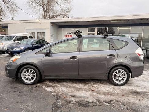 Used 2012 Toyota Prius V Three image 7
