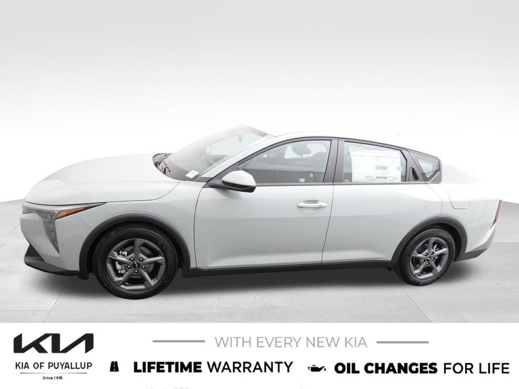 New 2026 Kia K4 FWD image 8