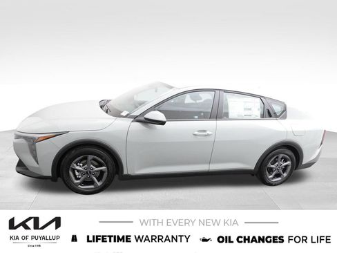 New 2026 Kia K4 FWD image 8