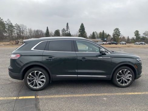 Used 2023 Lincoln Nautilus Reserve w/ Equipment Group 201A AWD/4WD image 6