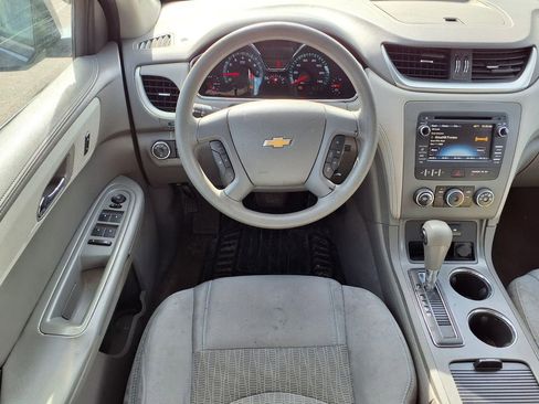 Used 2013 Chevrolet Traverse LS FWD image 11