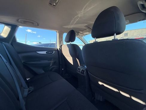 Used 2018 Nissan Rogue Sport S image 13