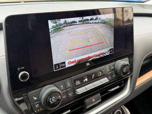 Used 2024 Toyota Grand Highlander FWD image 21