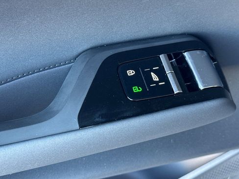 New 2026 Volvo EX90 Ultra AWD/4WD image 15