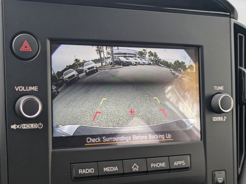 Used 2025 Subaru Crosstrek 2.0i image 20