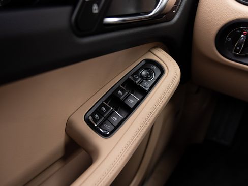 New 2026 Porsche Macan S image 21