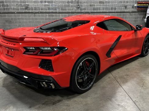 Used 2021 Chevrolet Corvette Stingray Coupe w/ Z51 Performance Package image 6