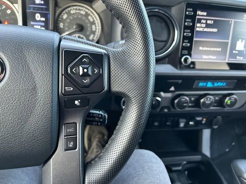 Certified 2023 Toyota Tacoma TRD Off-Road image 33