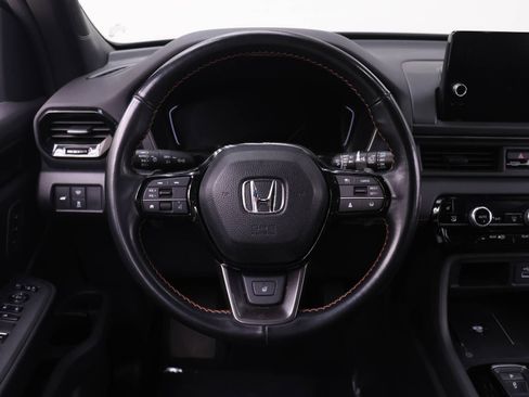 Used 2024 Honda Pilot TrailSport image 14