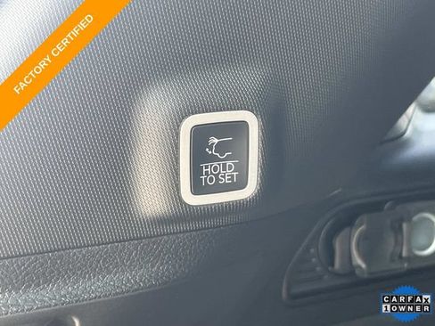 Certified 2025 Jeep Grand Cherokee Altitude AWD/4WD image 14