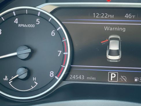 Used 2025 Nissan Sentra SV image 29