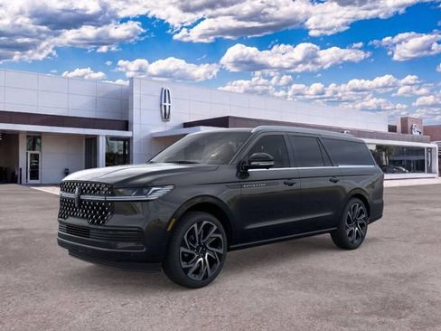 New 2026 Lincoln Navigator L Black Label AWD/4WD image 1