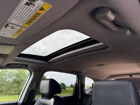 Used 2018 Honda CR-V Touring image 30
