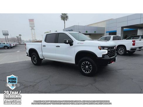 Used 2024 Chevrolet Silverado 1500 ZR2 w/ Technology Package image 2
