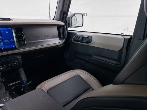 Used 2024 Ford Bronco Wildtrak AWD/4WD image 23