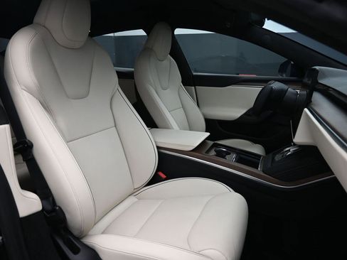 Used 2021 Tesla Model S Plaid image 28