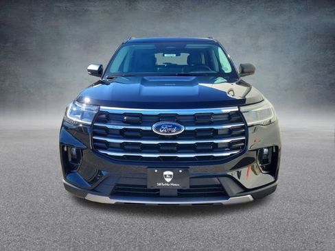 New 2026 Ford Explorer Active image 2