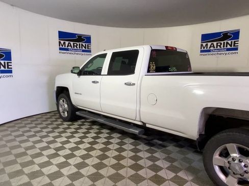 Used 2017 Chevrolet Silverado 2500 W/T AWD/4WD image 8