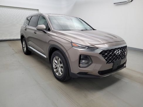 Used 2019 Hyundai Santa Fe SE FWD image 13