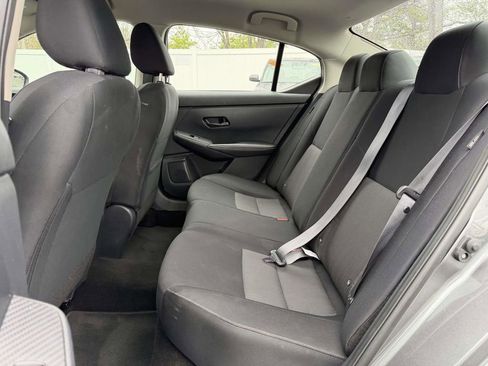 Used 2024 Nissan Sentra SV FWD image 19