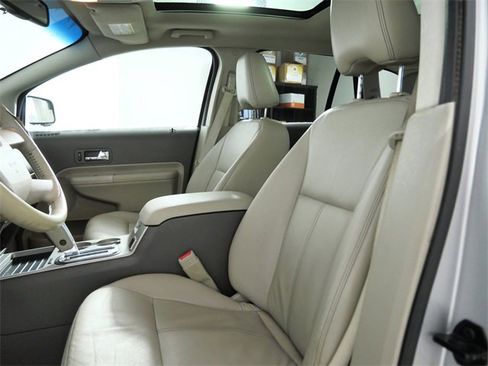 Used 2009 Ford Edge Limited image 16