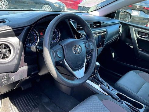 Used 2019 Toyota Corolla LE image 9