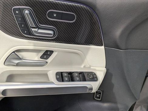 Certified 2023 Mercedes-Benz GLB 250 image 10