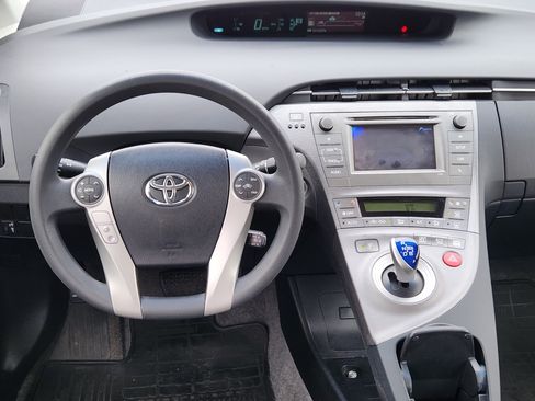 Used 2015 Toyota Prius Two FWD image 28