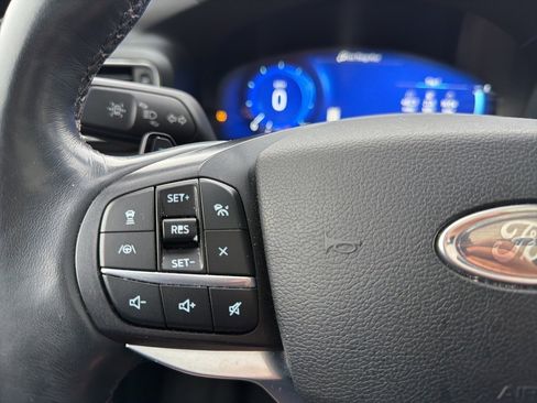 Used 2020 Ford Explorer Platinum w/ Premium Technology Package image 14