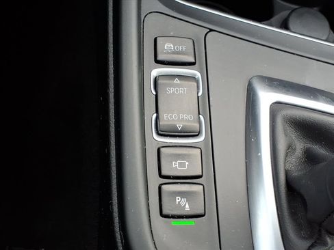 Used 2017 BMW 330i Gran Turismo xDrive image 20