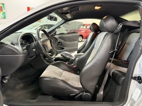 Used 2003 Ford Mustang Cobra RWD image 12
