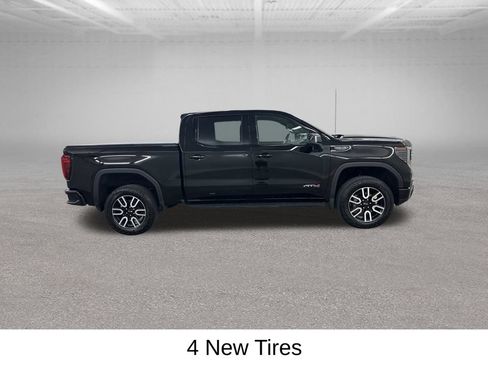Used 2024 GMC Sierra 1500 AT4 w/ AT4 Premium Package AWD/4WD image 16