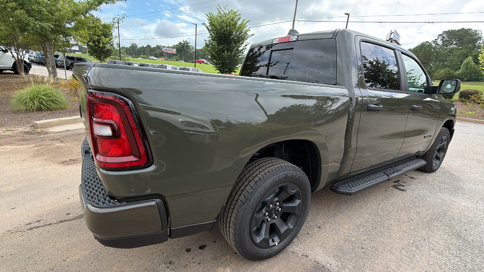 New 2026 RAM 1500 Express AWD/4WD image 8