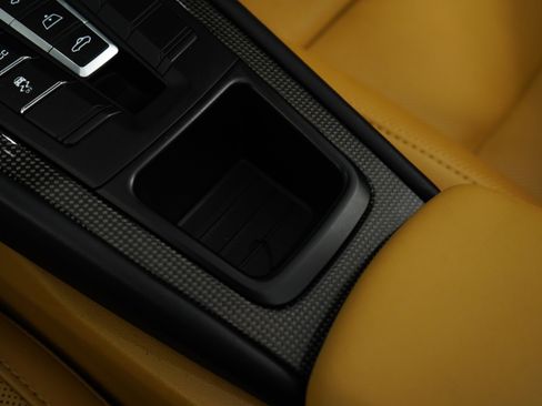 Used 2016 Porsche 911 Turbo S image 39