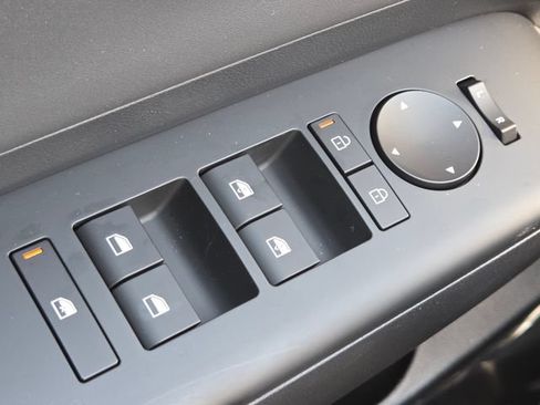 New 2026 Hyundai Kona Limited AWD/4WD image 32