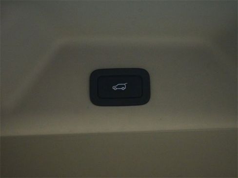 Used 2017 Land Rover Range Rover Supercharged image 41