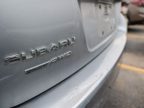 Used 2023 Subaru Crosstrek 2.0i Premium AWD/4WD image 11