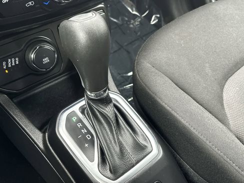 Certified 2021 Jeep Renegade Sport image 26