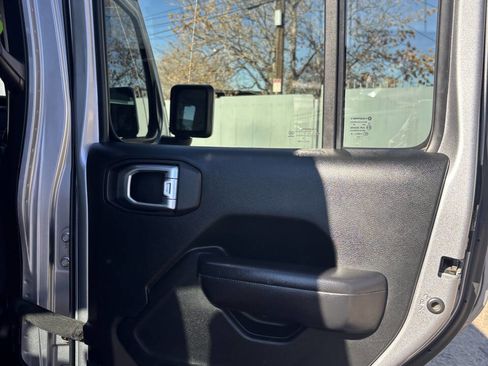 Used 2020 Jeep Gladiator Sport w/ Quick Order Package 24S image 18