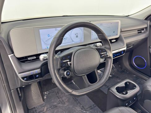 Used 2023 Hyundai Ioniq 5 SEL image 12