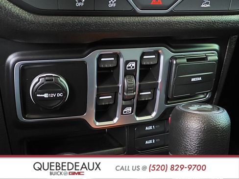 Used 2025 Jeep Wrangler Unlimited Sport AWD/4WD image 21