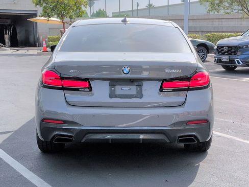 Used 2021 BMW 540i xDrive w/ M Sport Package image 9