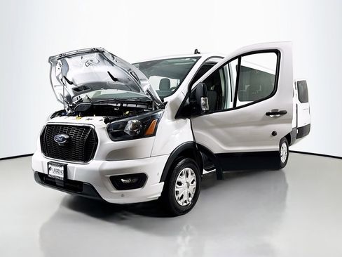 Used 2023 Ford Transit 350 XLT image 18