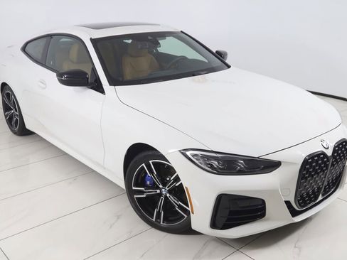 Used 2023 BMW M440i Coupe image 21