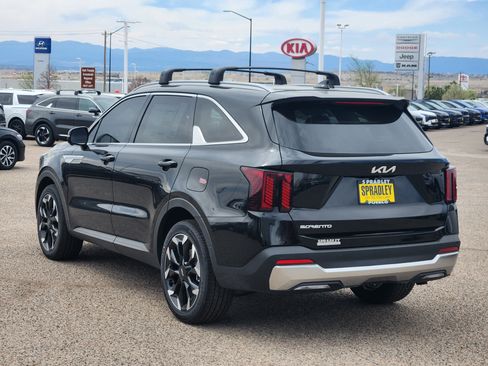 New 2026 Kia Sorento SX FWD image 3