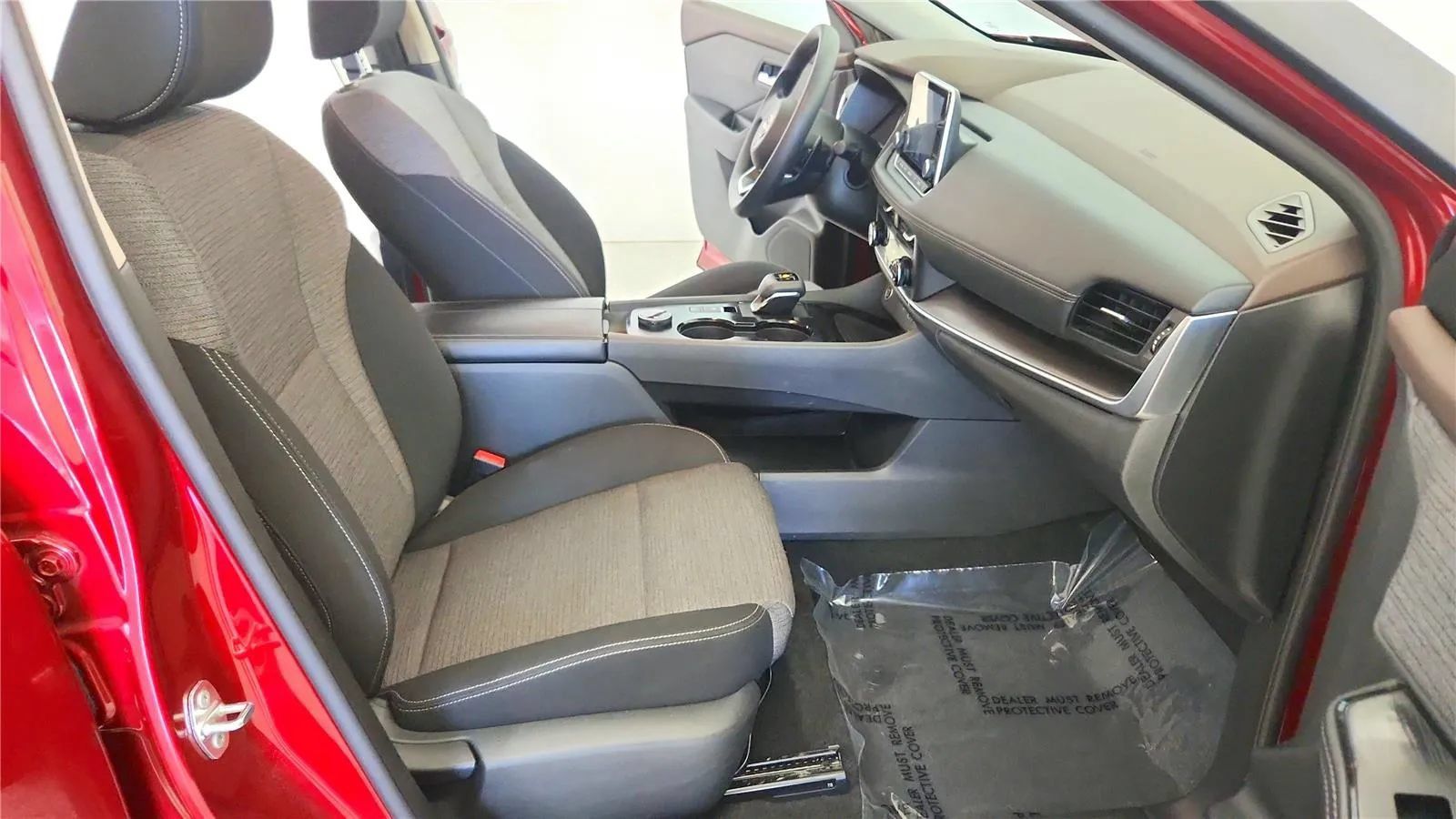 Used 2023 Nissan Rogue SV AWD/4WD image 29